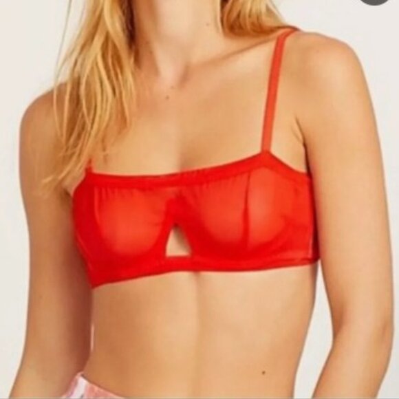 We are HAH Free People Adjustable Wired Bra - Picture 1 of 4